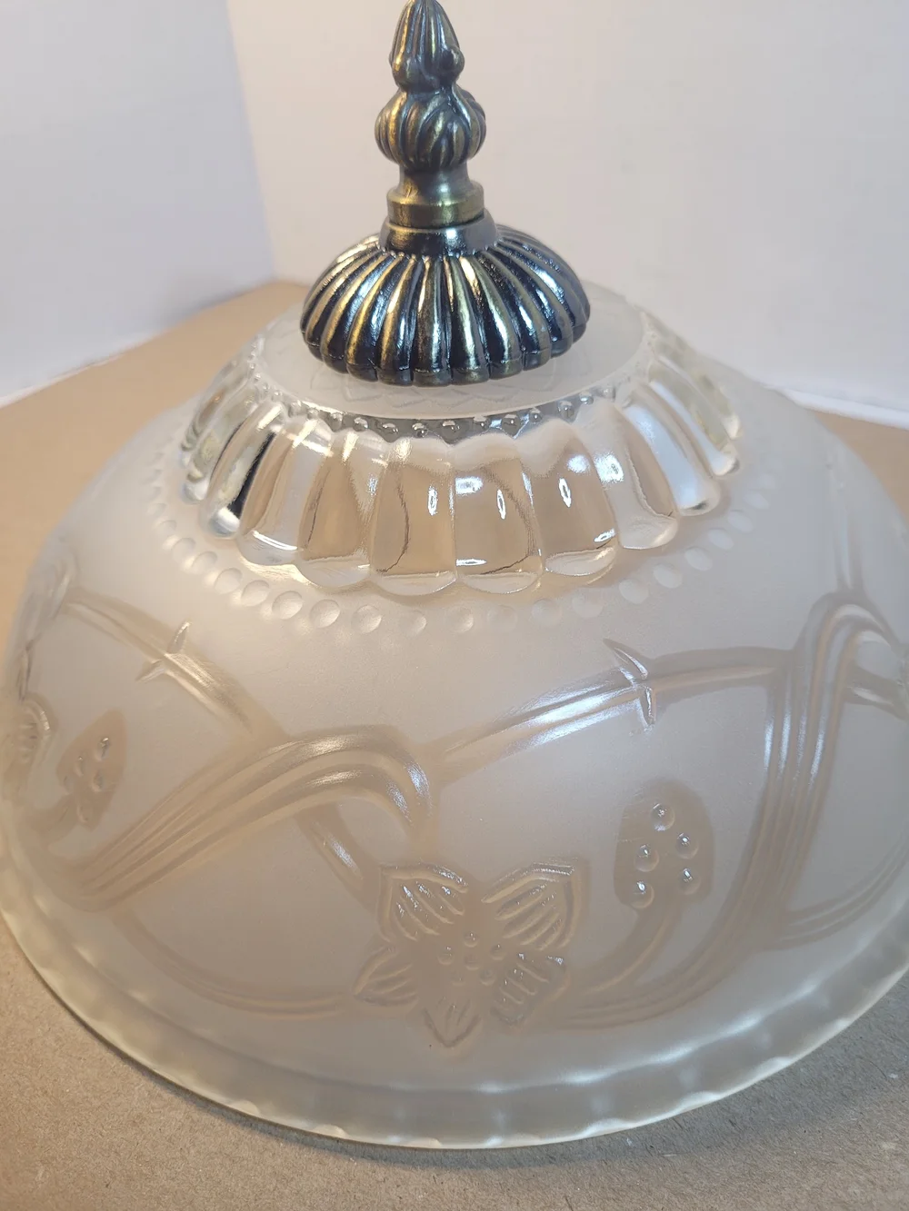 Vintage 10 inch Frosted Embossed Glass Ceiling Light Shade Deco Flowers (A1)